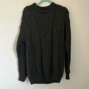 Rue St. Patrick Made in Ireland fisherman sweater. Size L